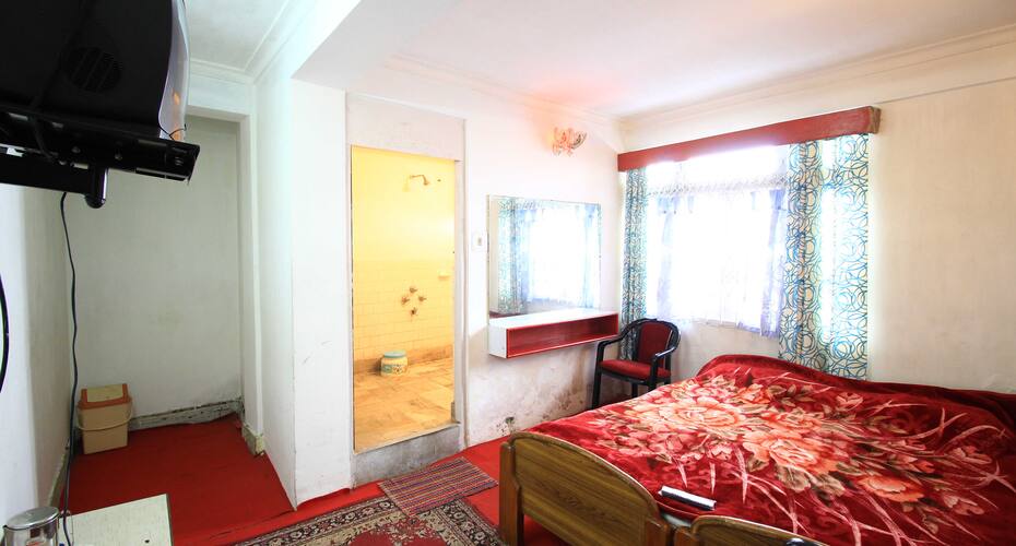 Tip Top Gujarati Guest House, Darjeeling 4